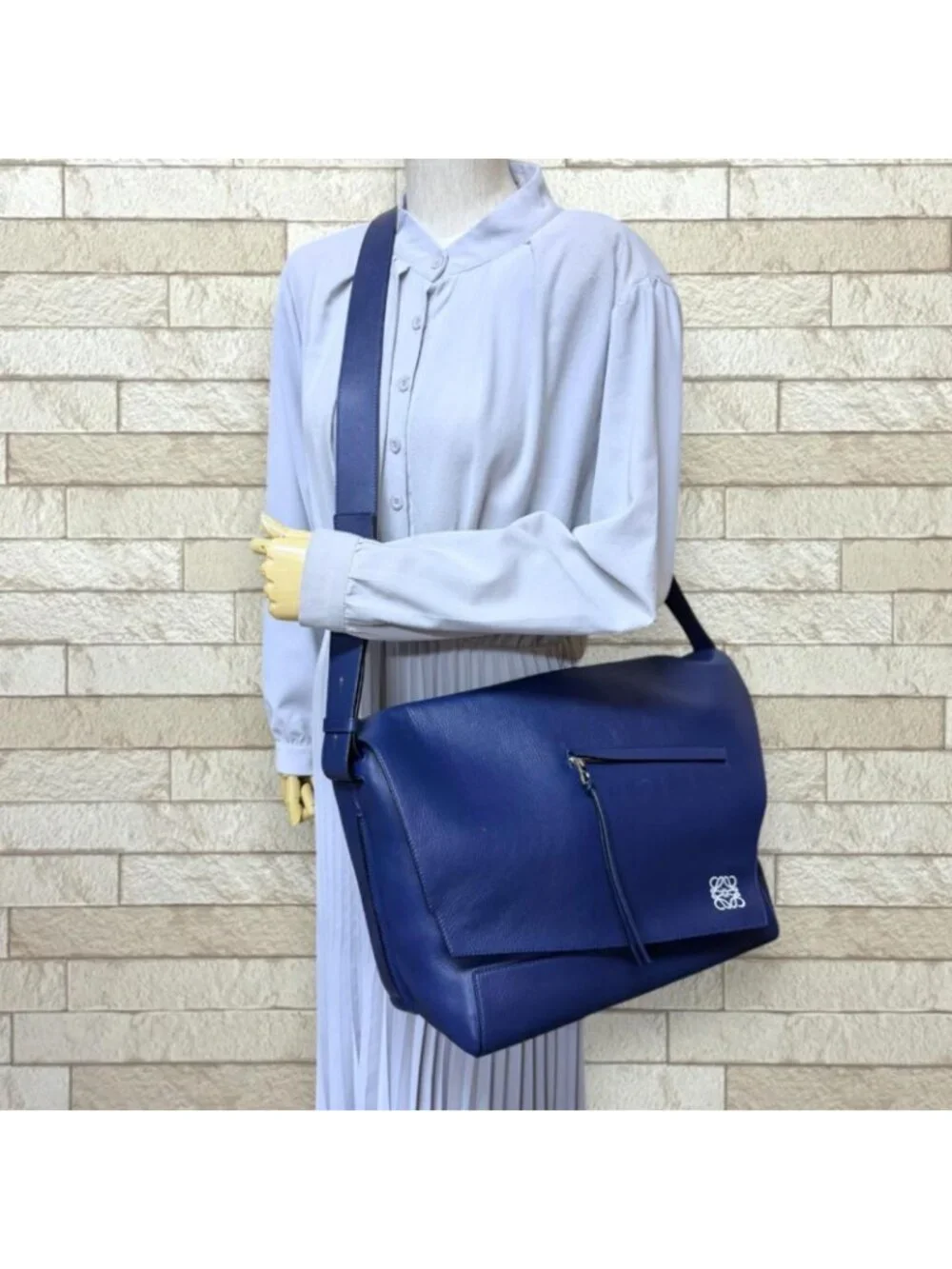 Loewe Anton Messenger Bag Anagram Leather 307.41 Navy